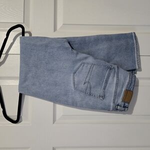 American Eagle Mom Sraight Jean